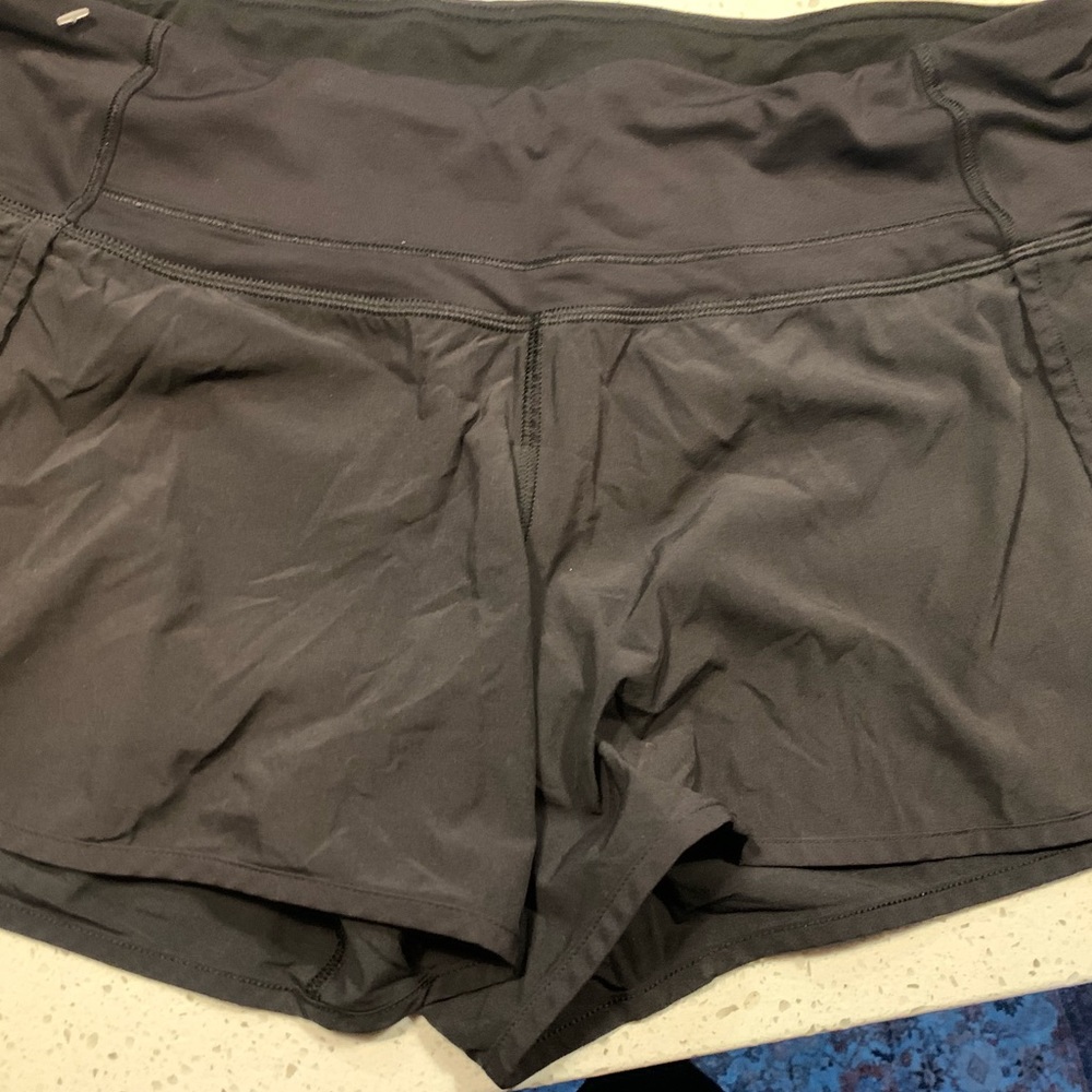 Women’s Lululemon size 12 shorts